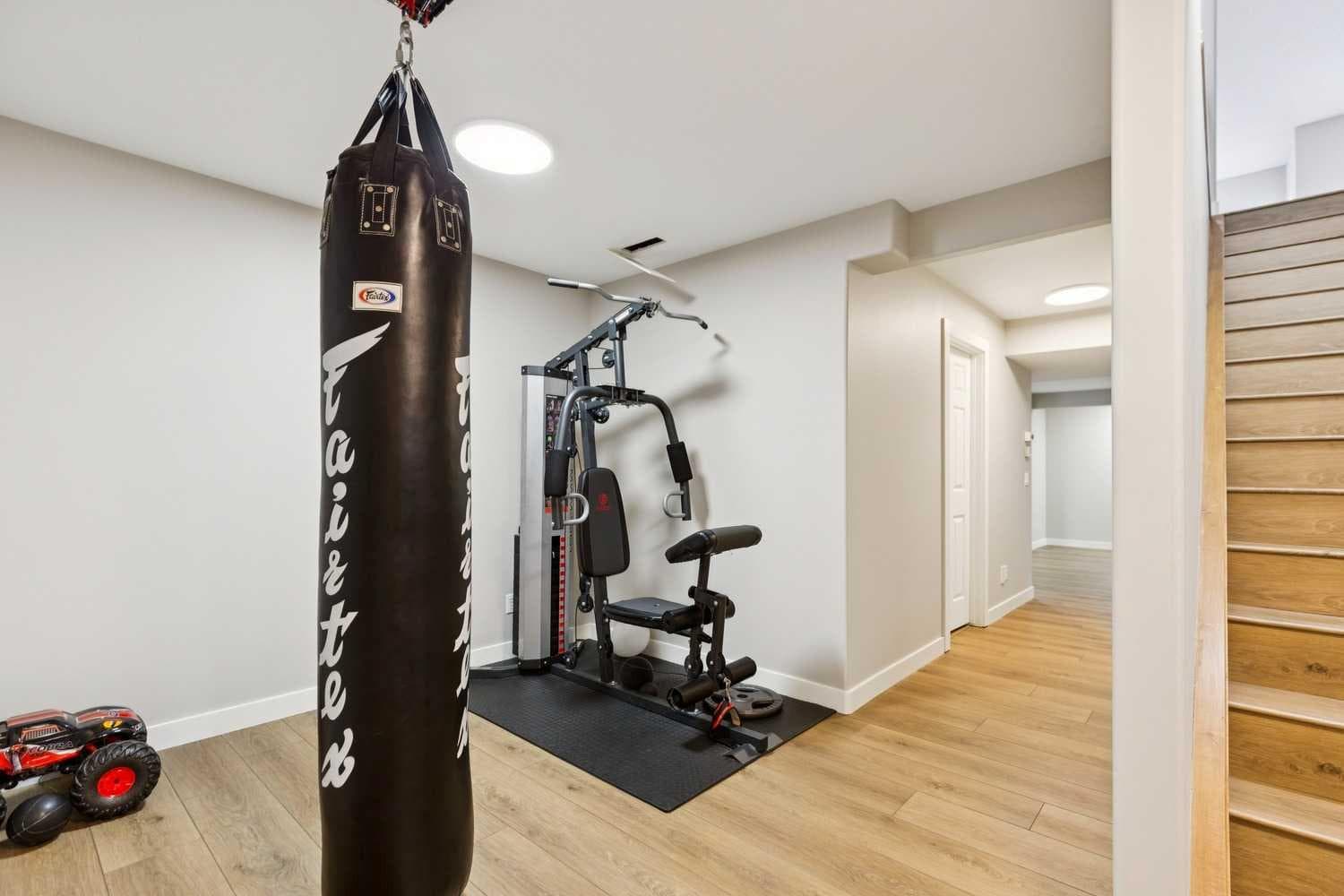 3 Tuscany Glen Green NW