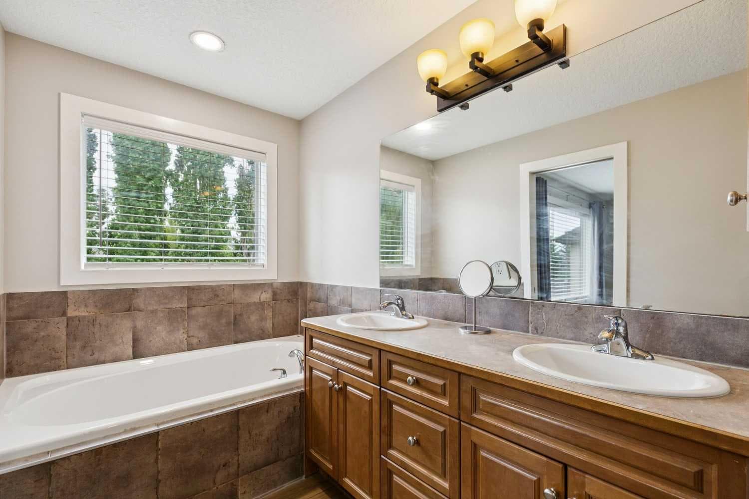 3 Tuscany Glen Green NW