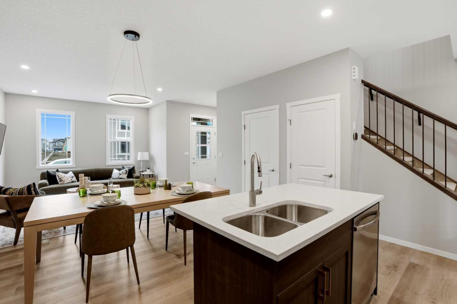 29 Yorkstone Gardens SW