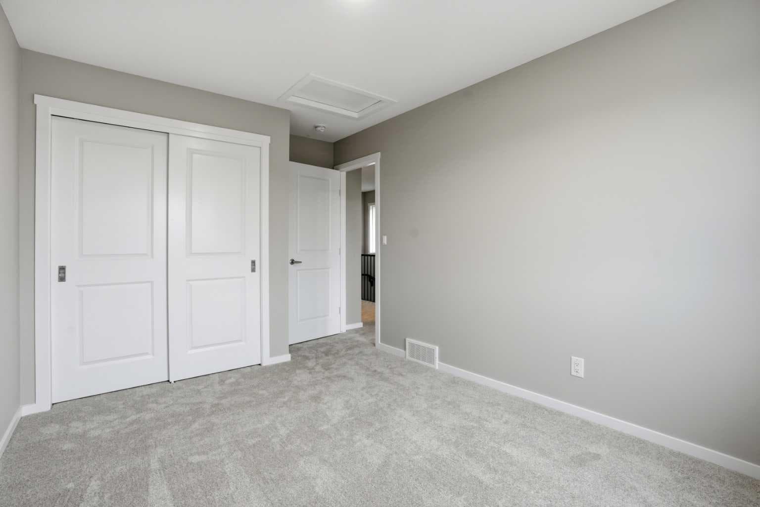 29 Yorkstone Gardens SW