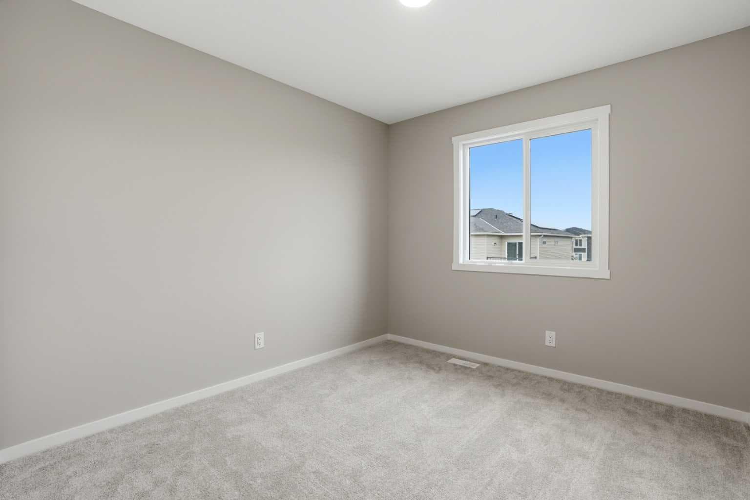29 Yorkstone Gardens SW