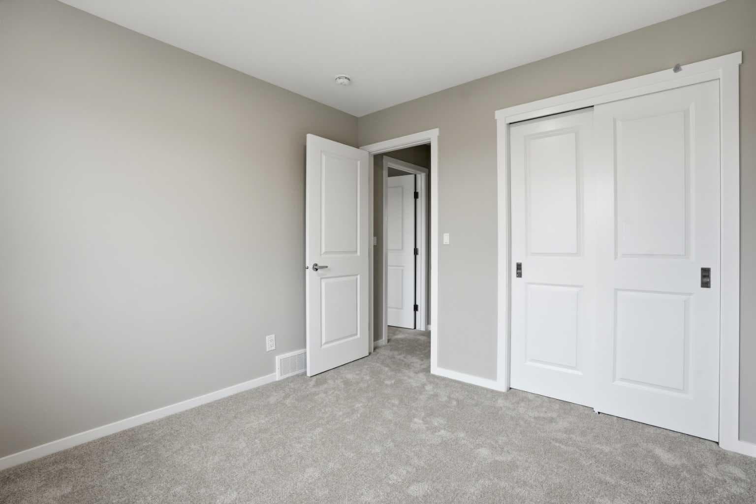 29 Yorkstone Gardens SW