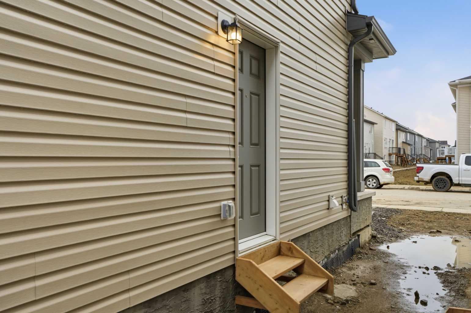 29 Yorkstone Gardens SW