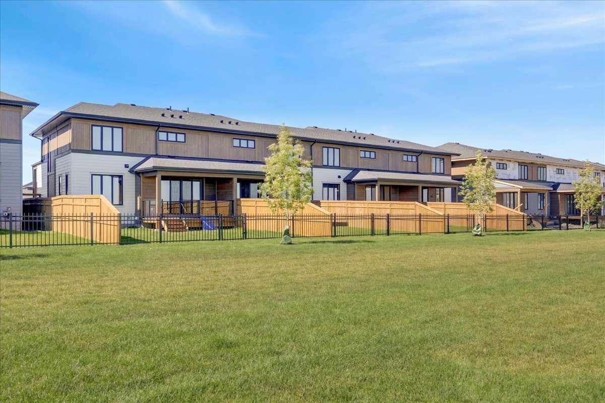26 Harbour Way 