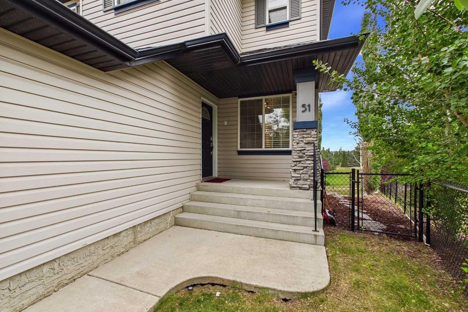 51 Panamount Heights NW