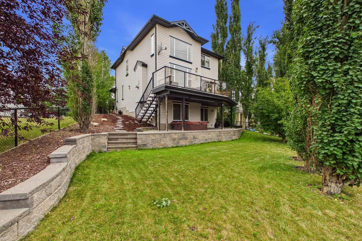 51 Panamount Heights NW