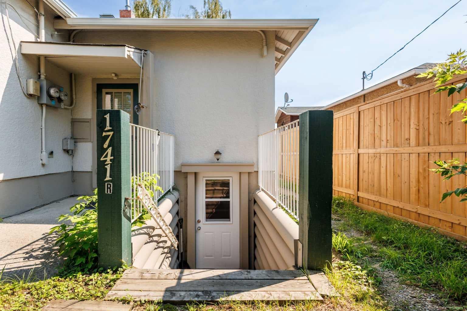 1741 24 Street SW