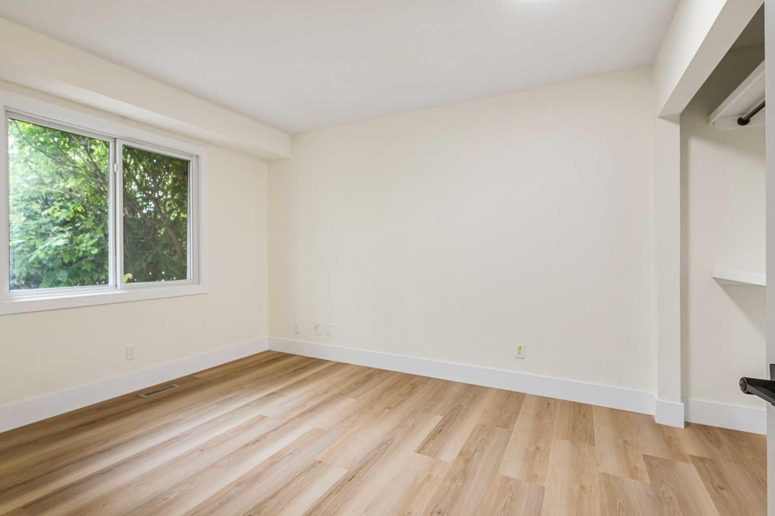 802, 700 Allen Street SE