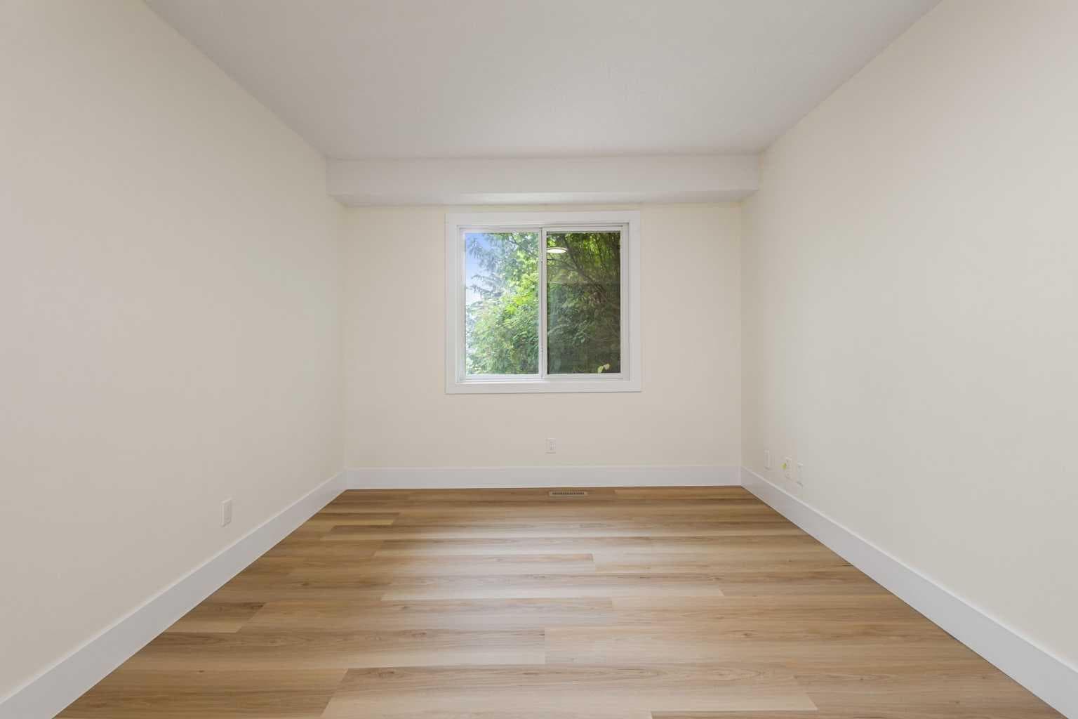 802, 700 Allen Street SE