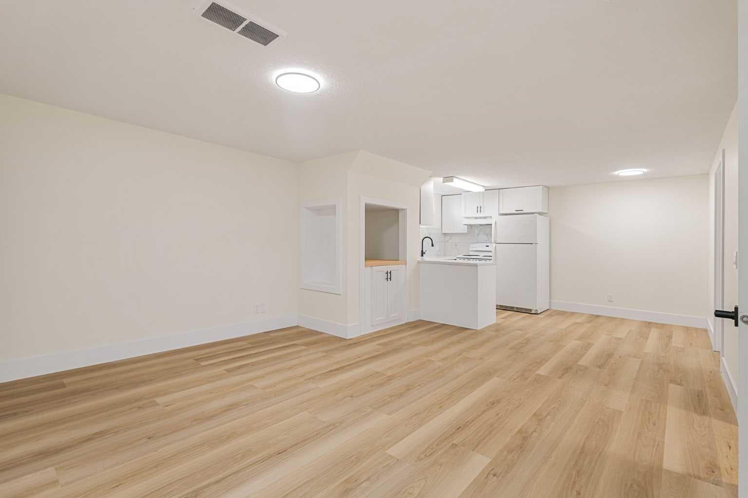 802, 700 Allen Street SE