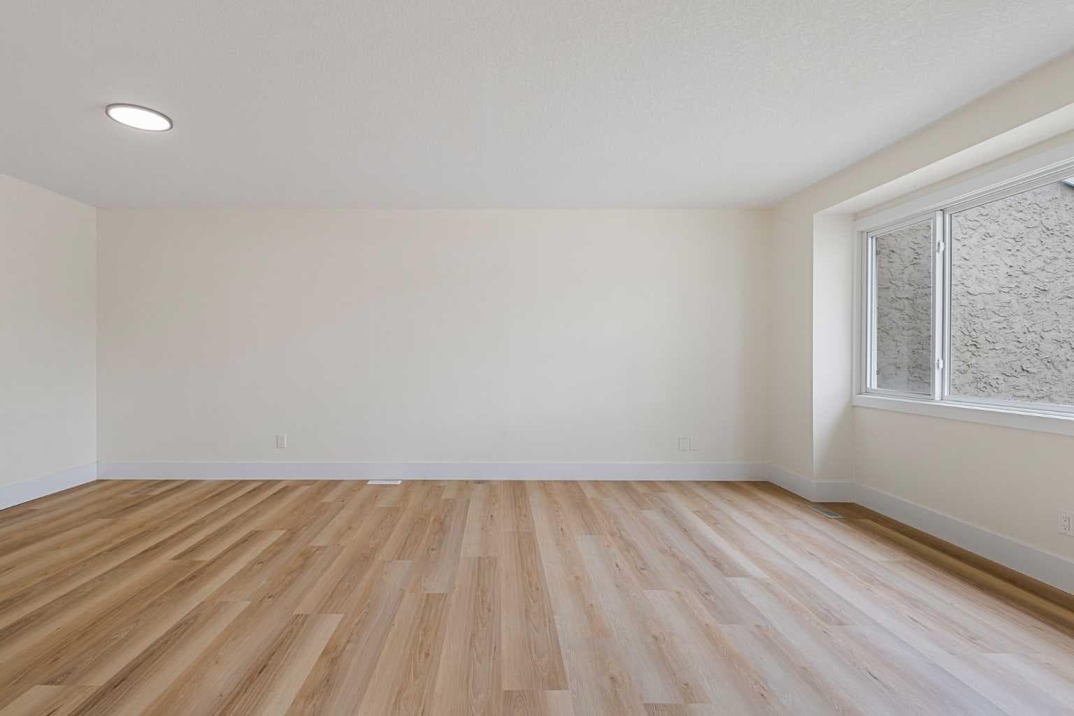 802, 700 Allen Street SE