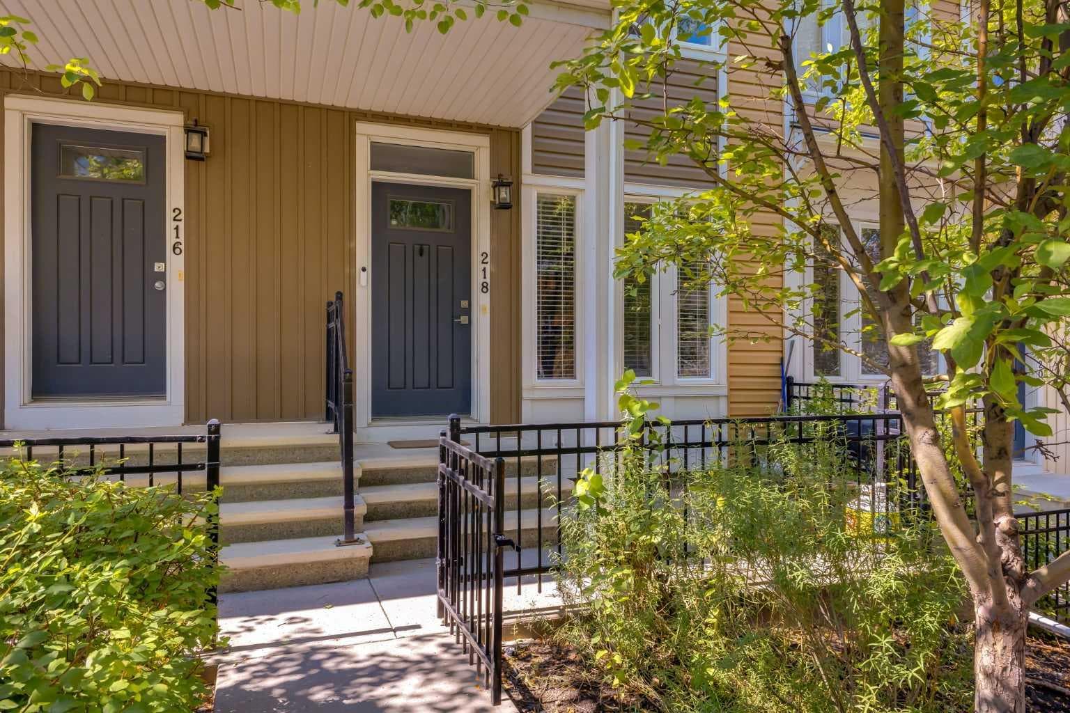 218 Auburn Bay Square SE