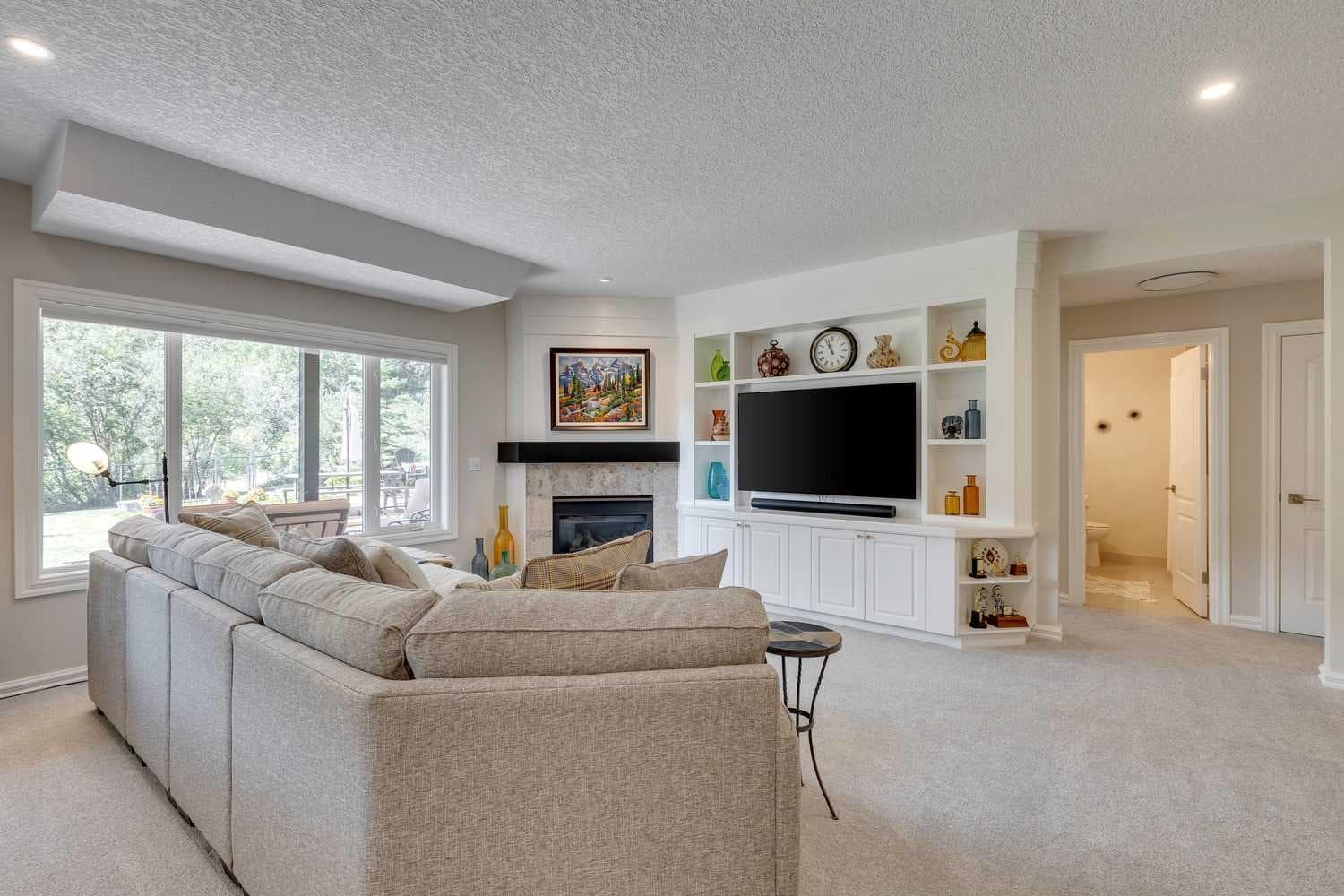 6 Patterson Close SW
