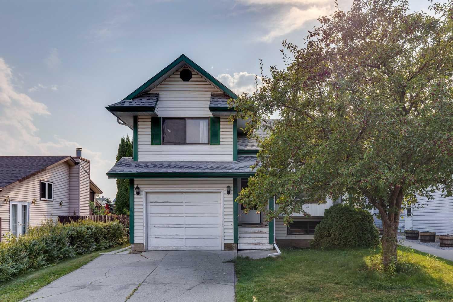 111 Riverbrook Road SE