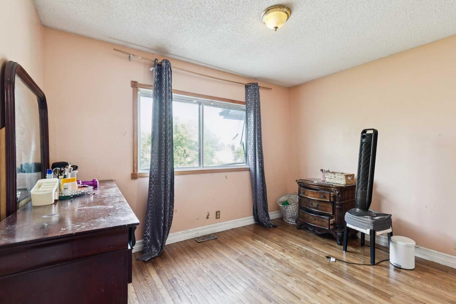 111 Riverbrook Road SE