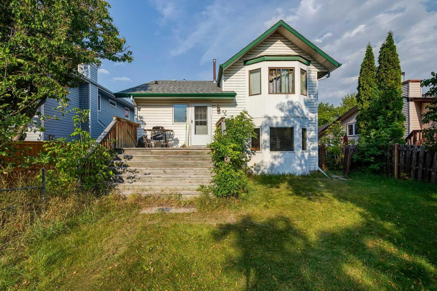 111 Riverbrook Road SE