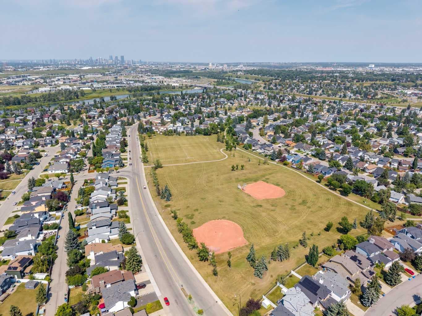111 Riverbrook Road SE