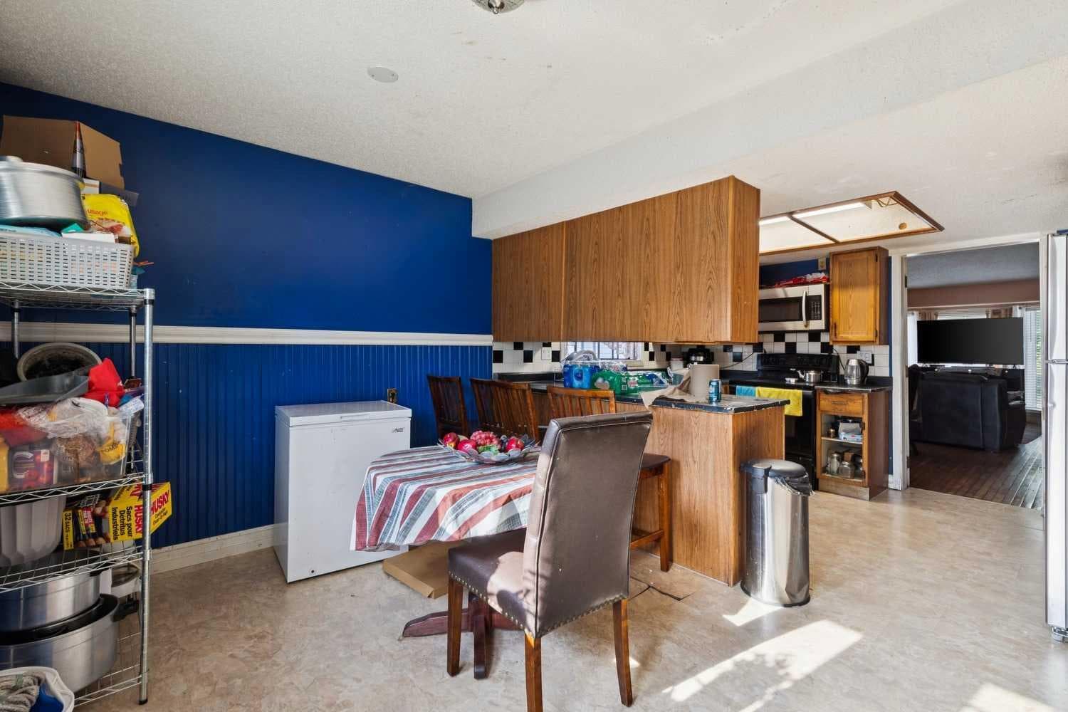 111 Riverbrook Road SE