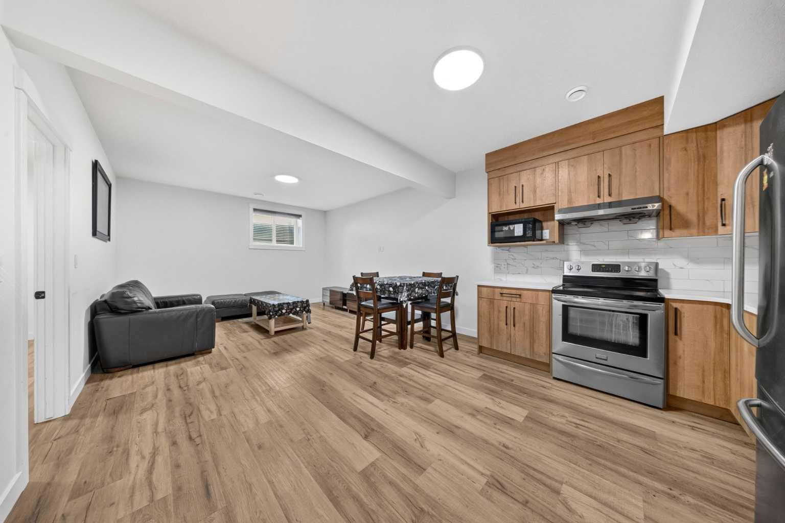 149 Baysprings Gardens 