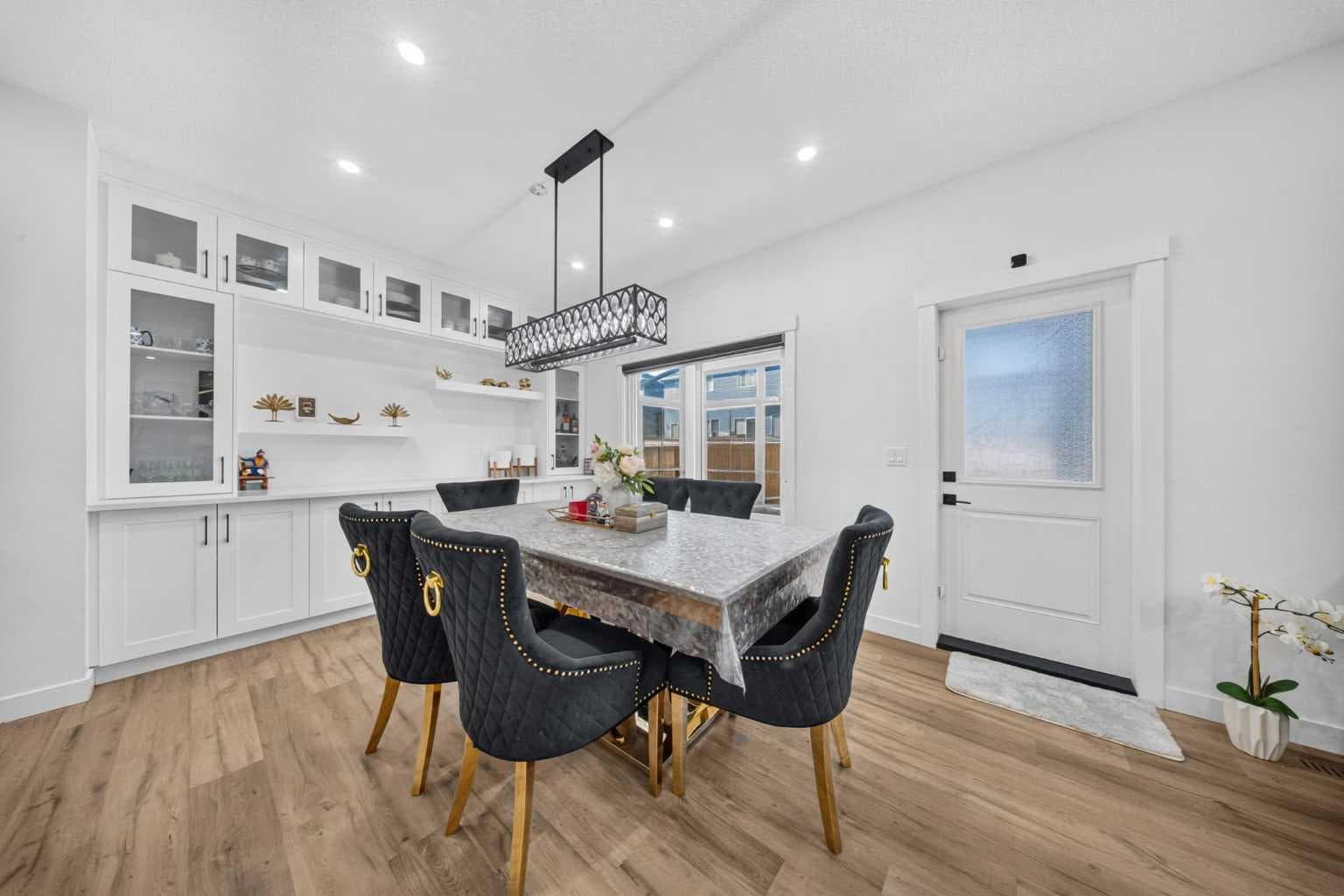 149 Baysprings Gardens 