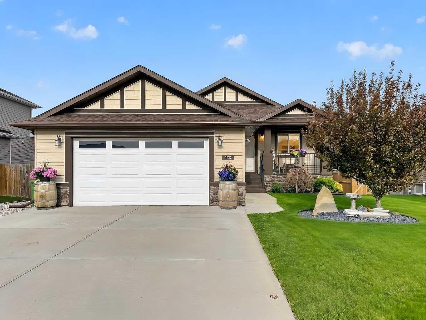 138 Hanson Drive NE