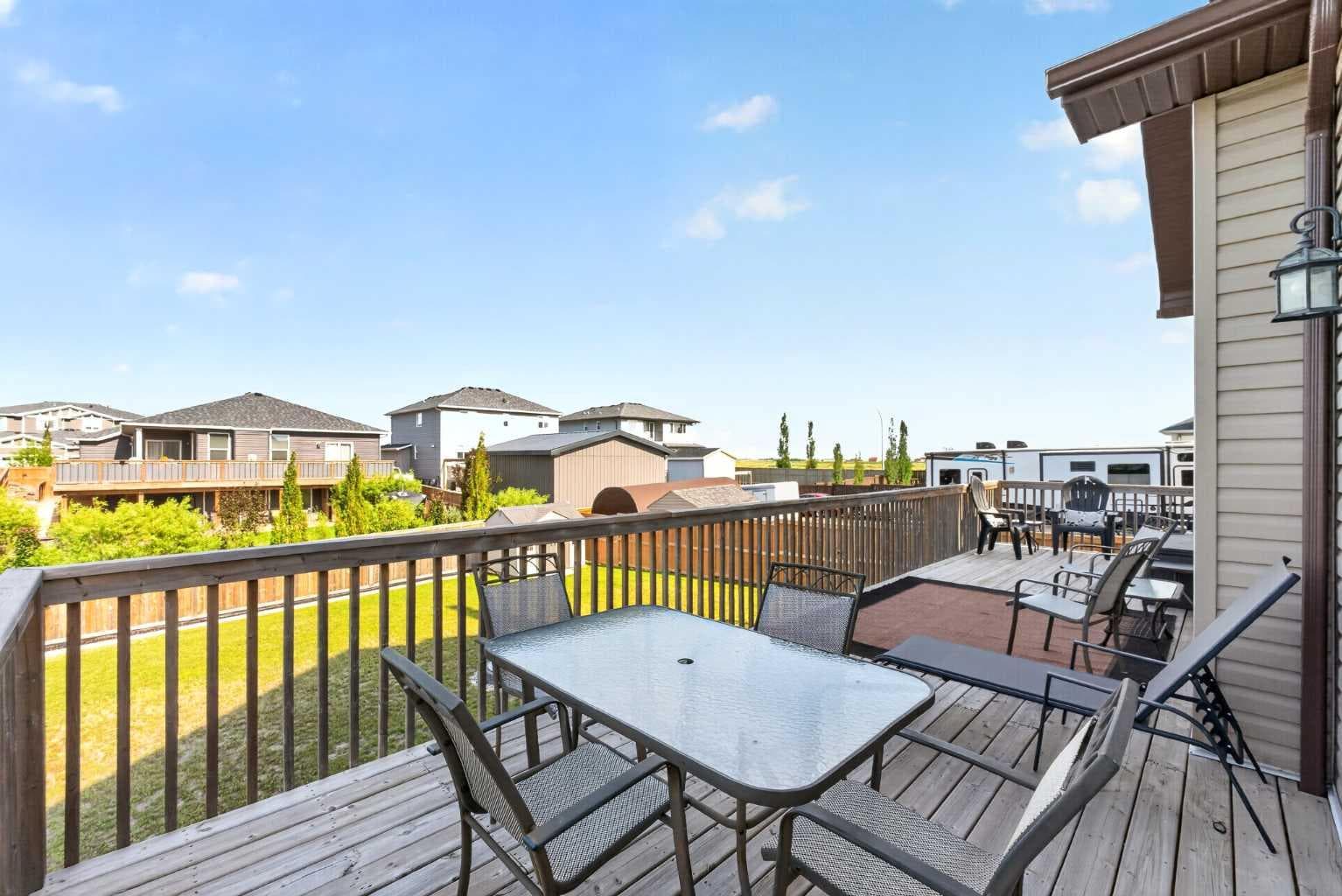 138 Hanson Drive NE