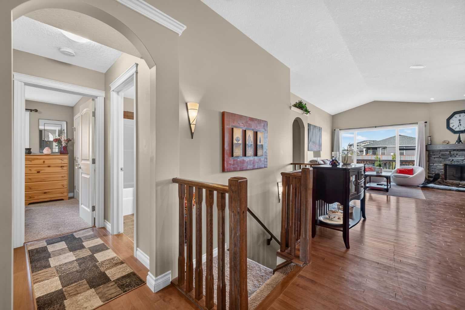 138 Hanson Drive NE