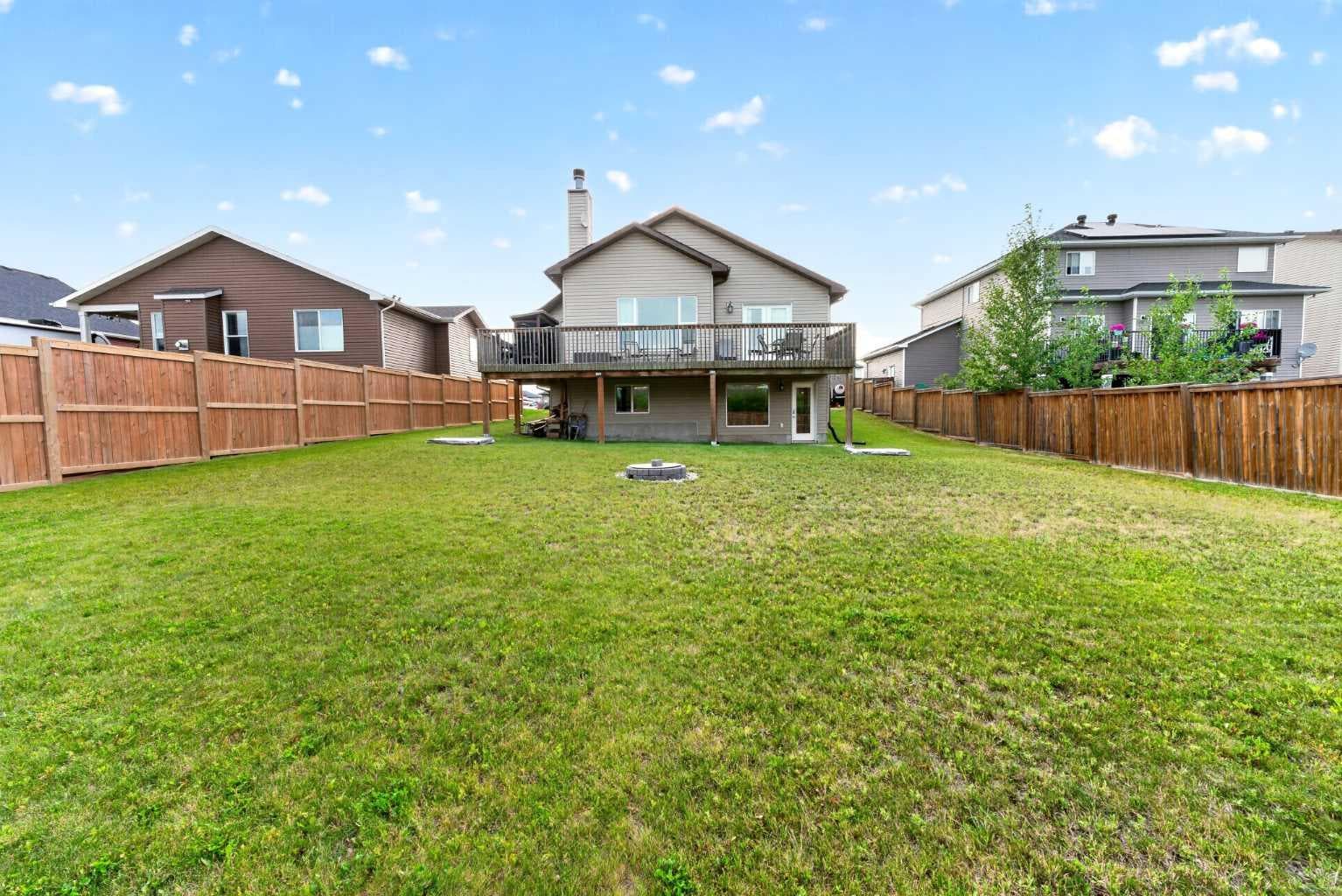 138 Hanson Drive NE