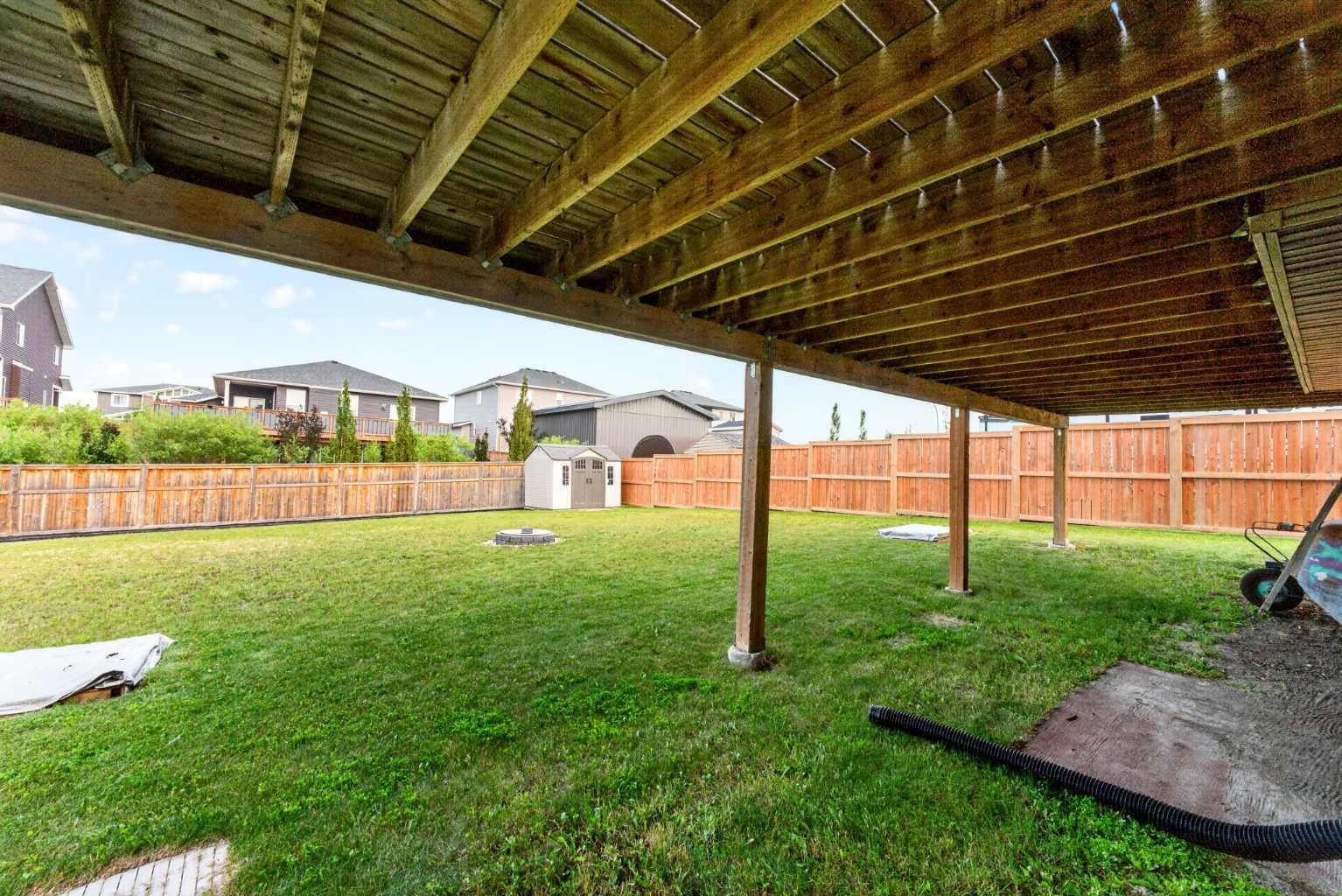 138 Hanson Drive NE