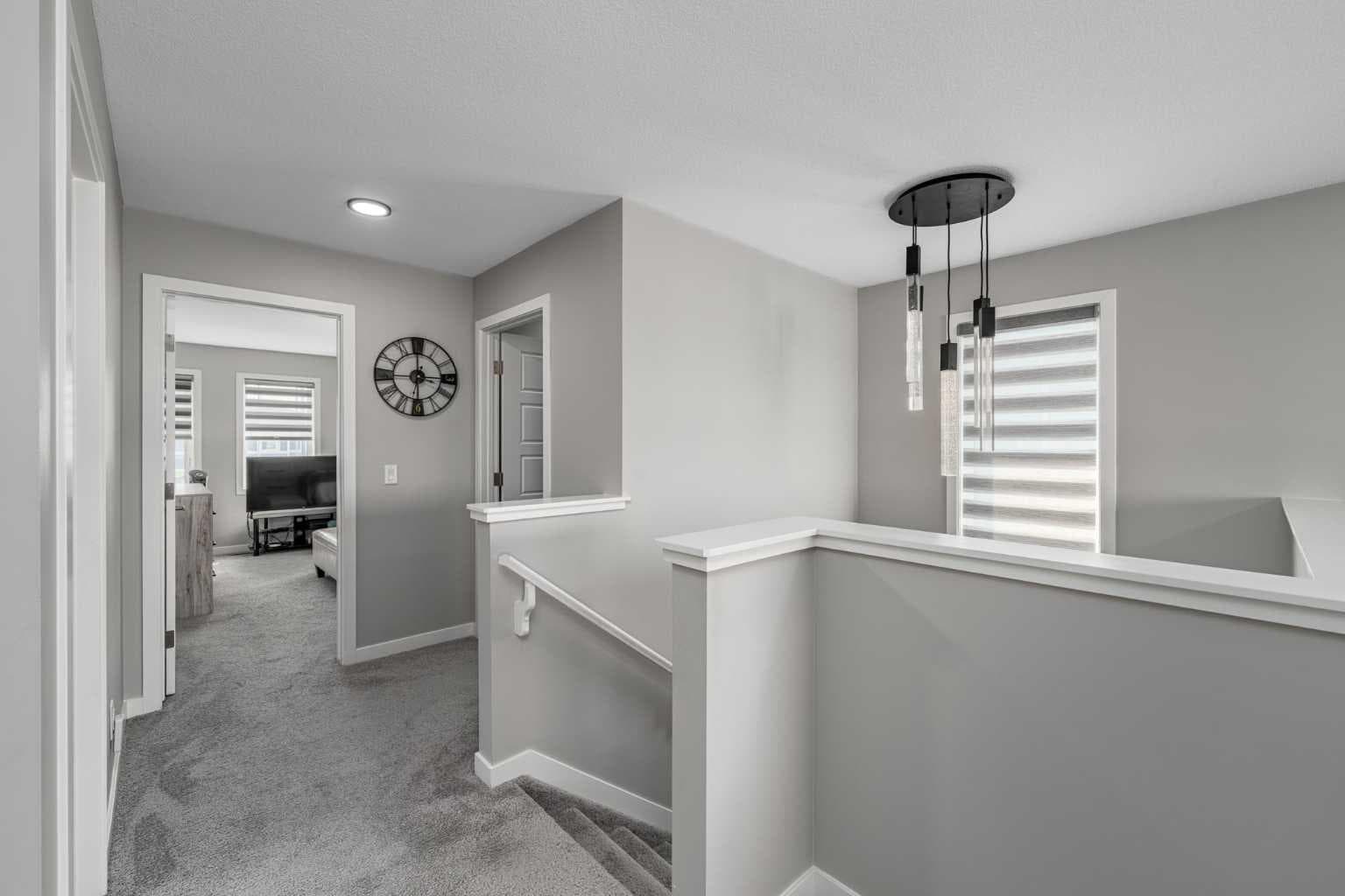1161 Chinook Gate Bay SW