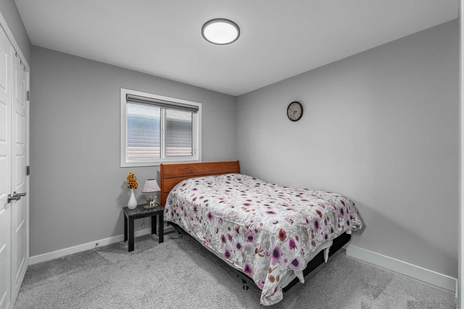 1161 Chinook Gate Bay SW