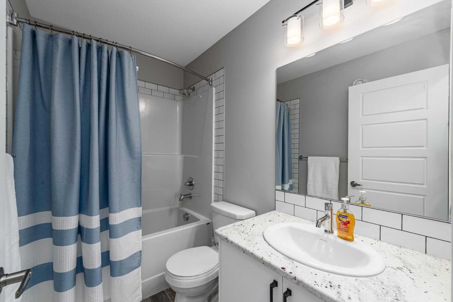 1161 Chinook Gate Bay SW