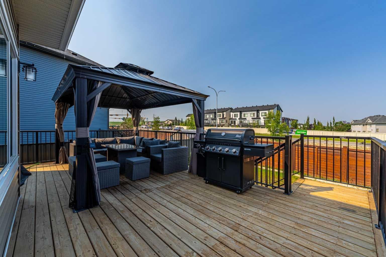 1161 Chinook Gate Bay SW