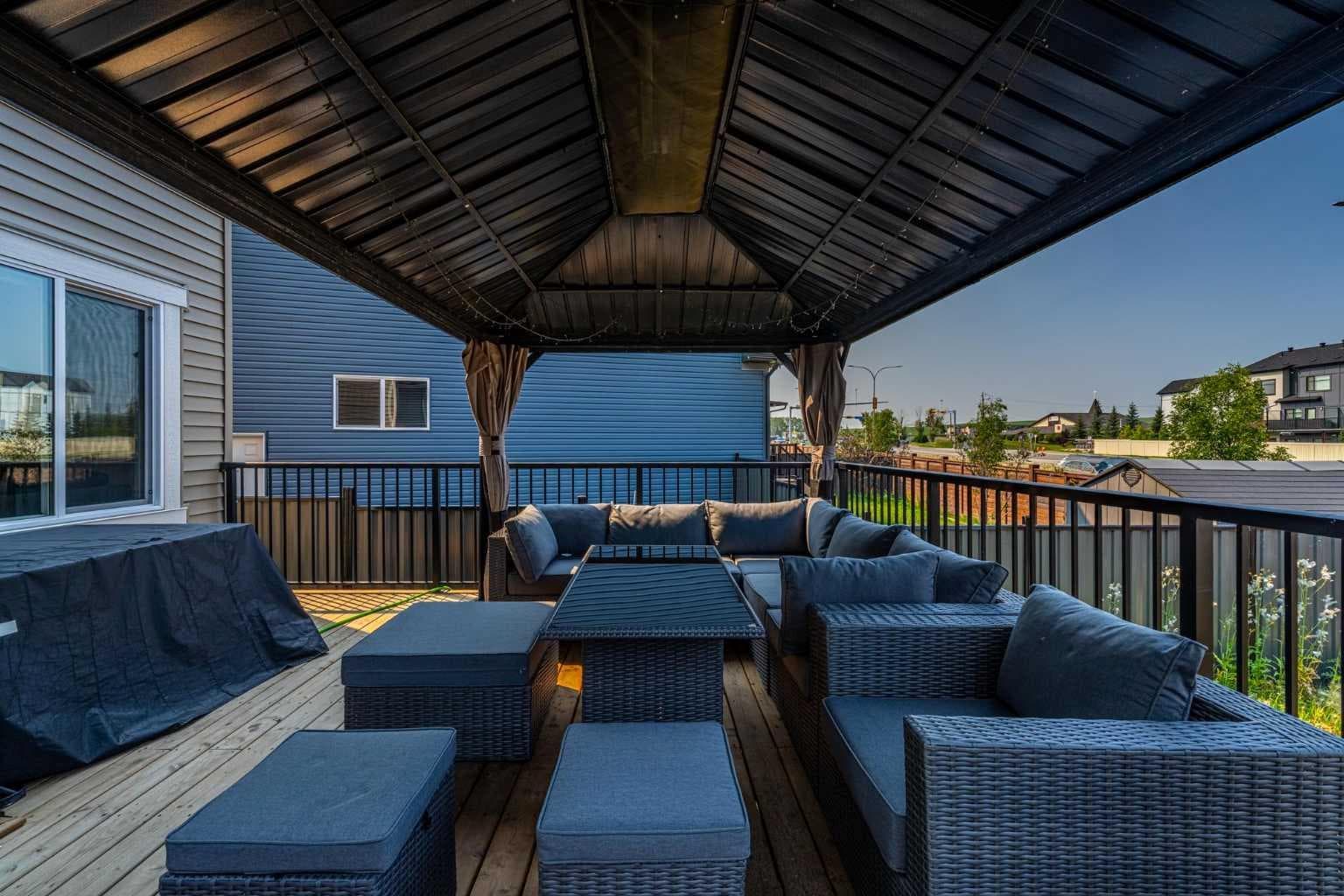 1161 Chinook Gate Bay SW