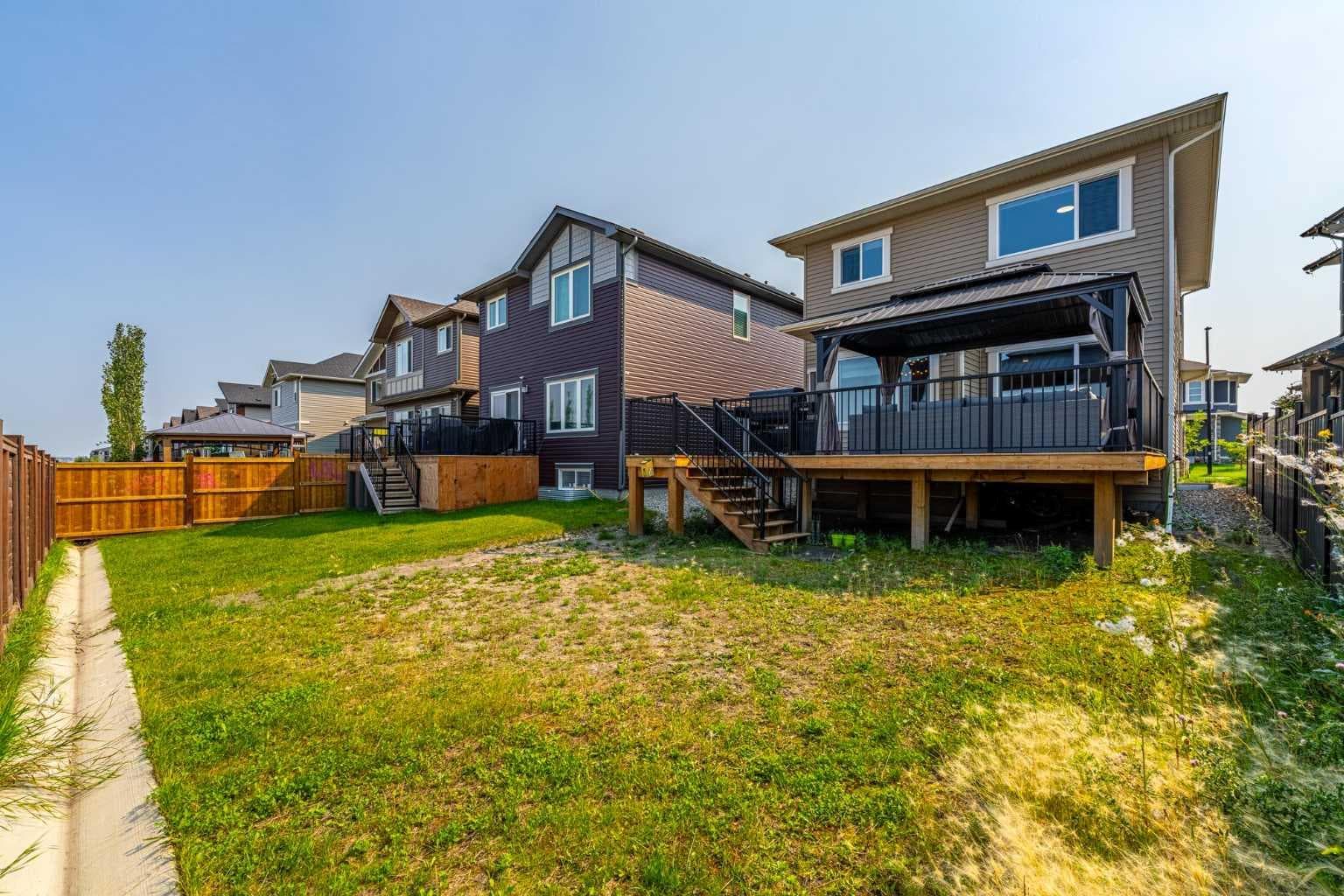 1161 Chinook Gate Bay SW