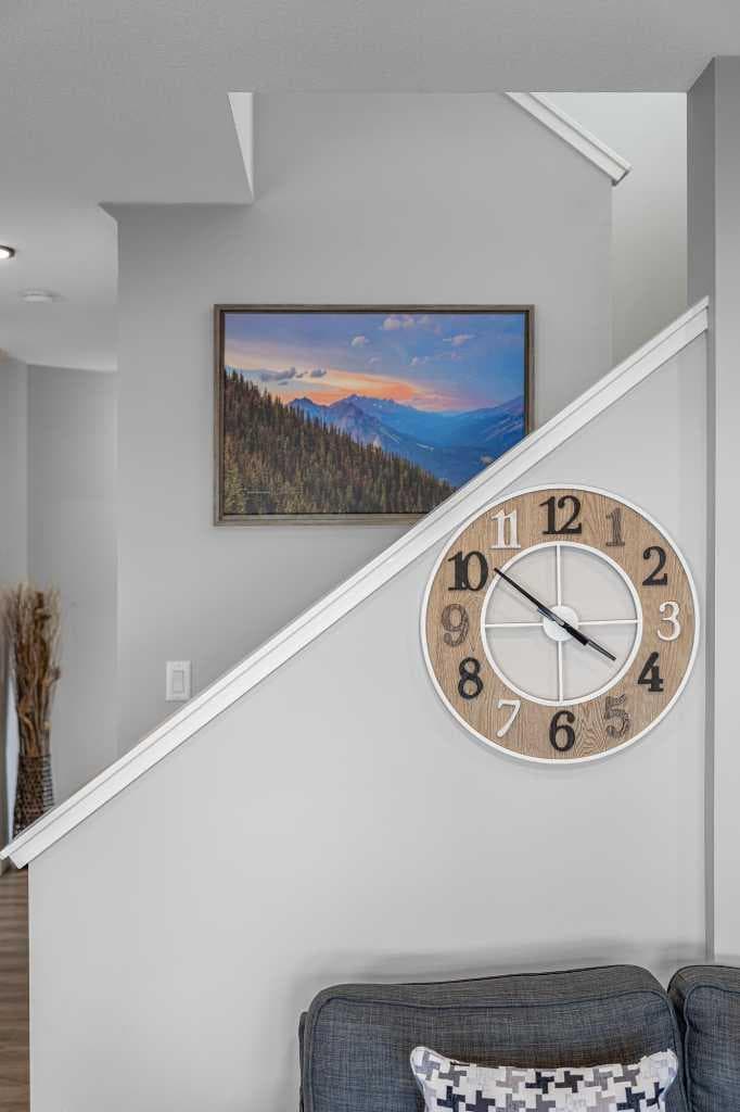 1161 Chinook Gate Bay SW