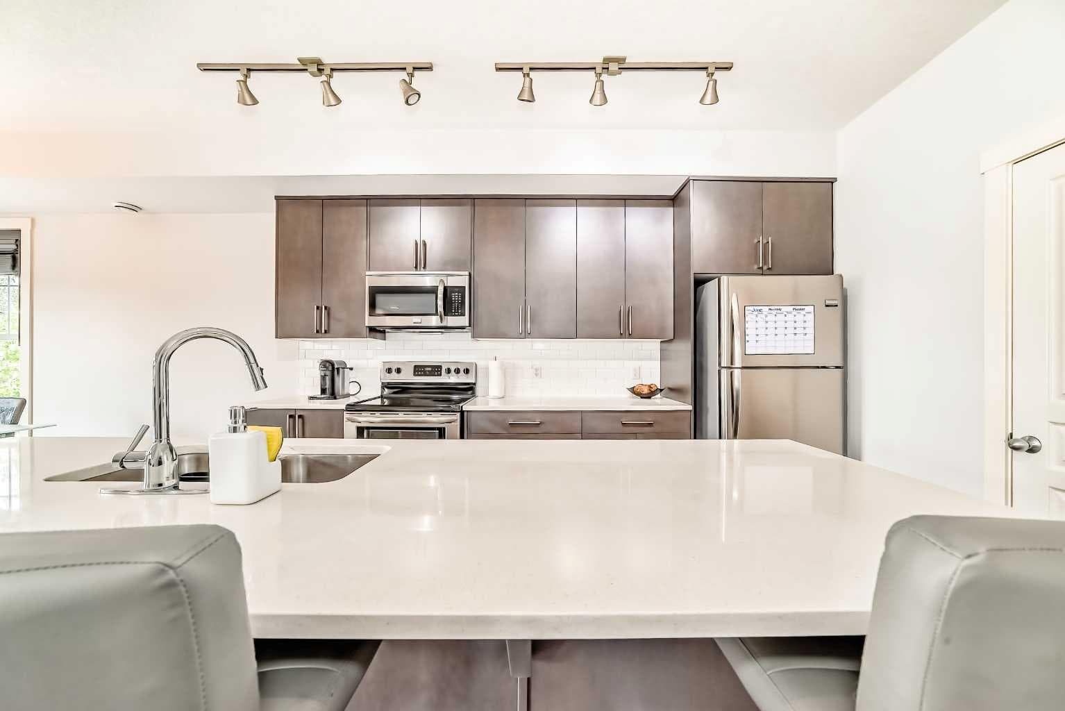 652 Cranford Walk SE