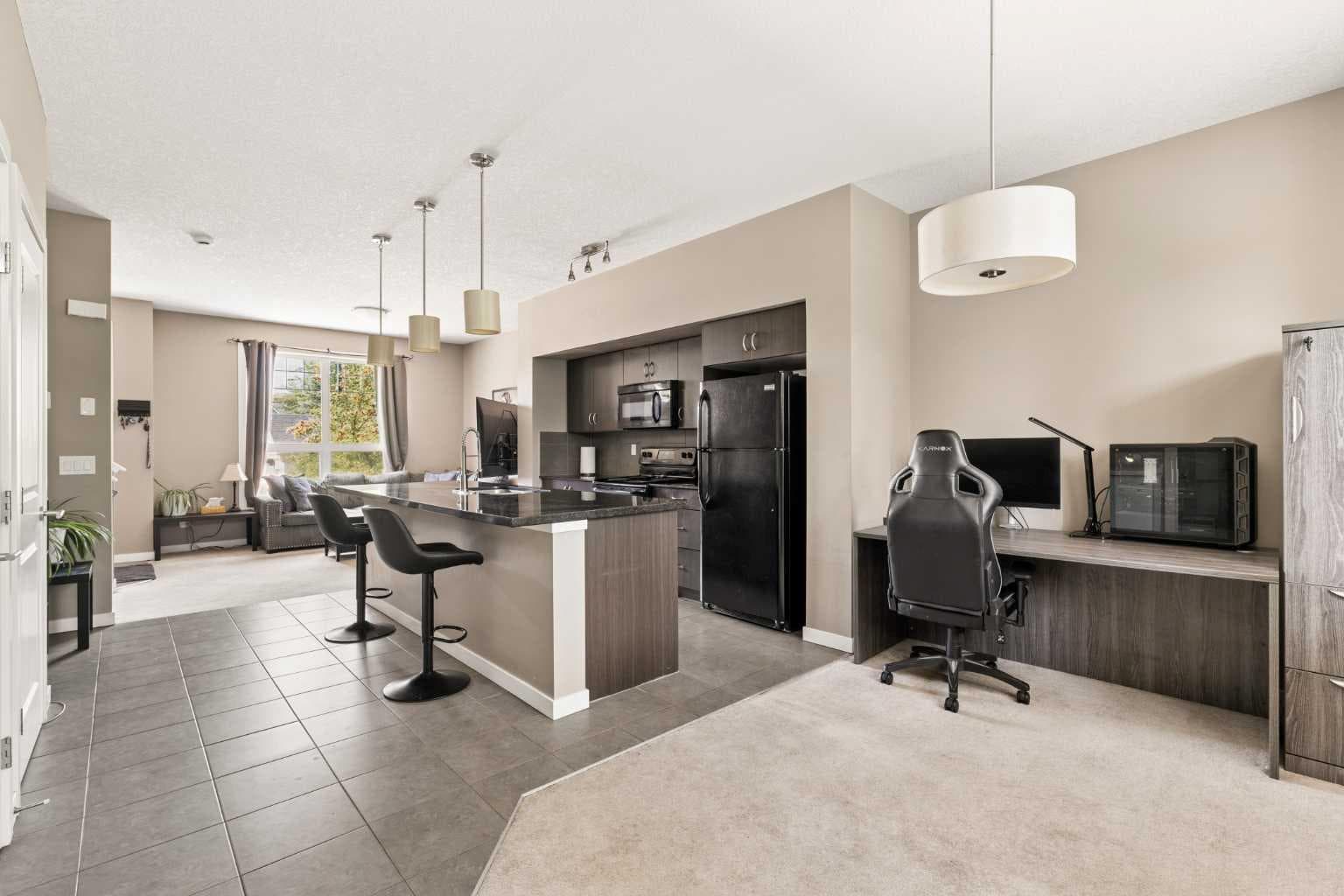 316 Cranfield Common SE