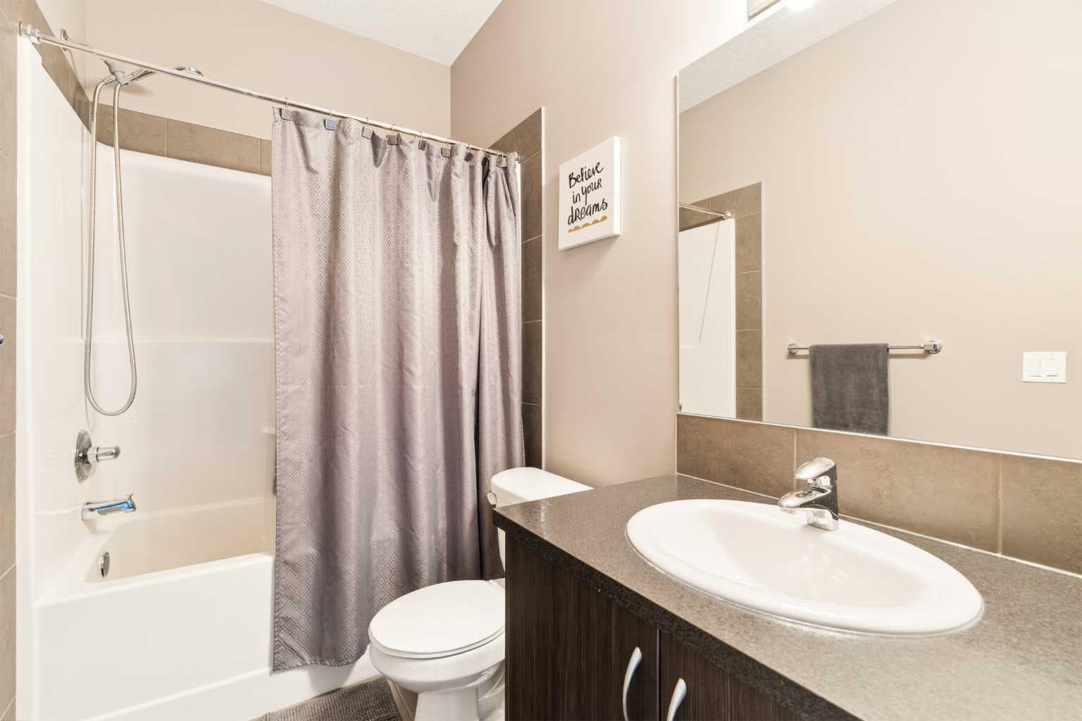 316 Cranfield Common SE