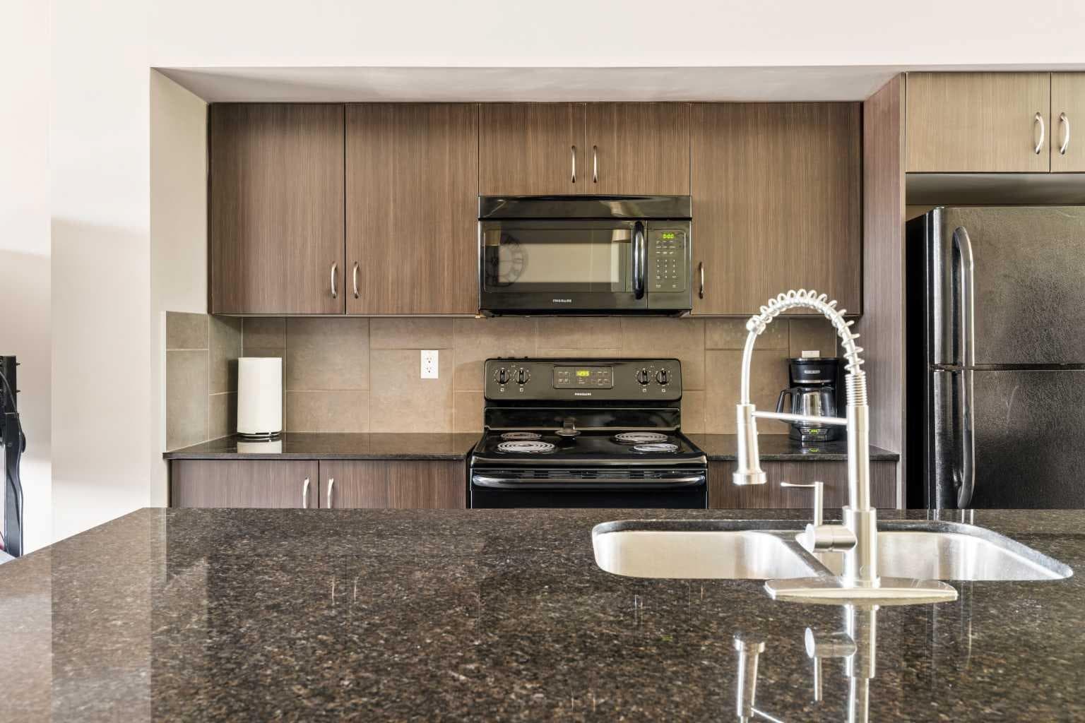 316 Cranfield Common SE