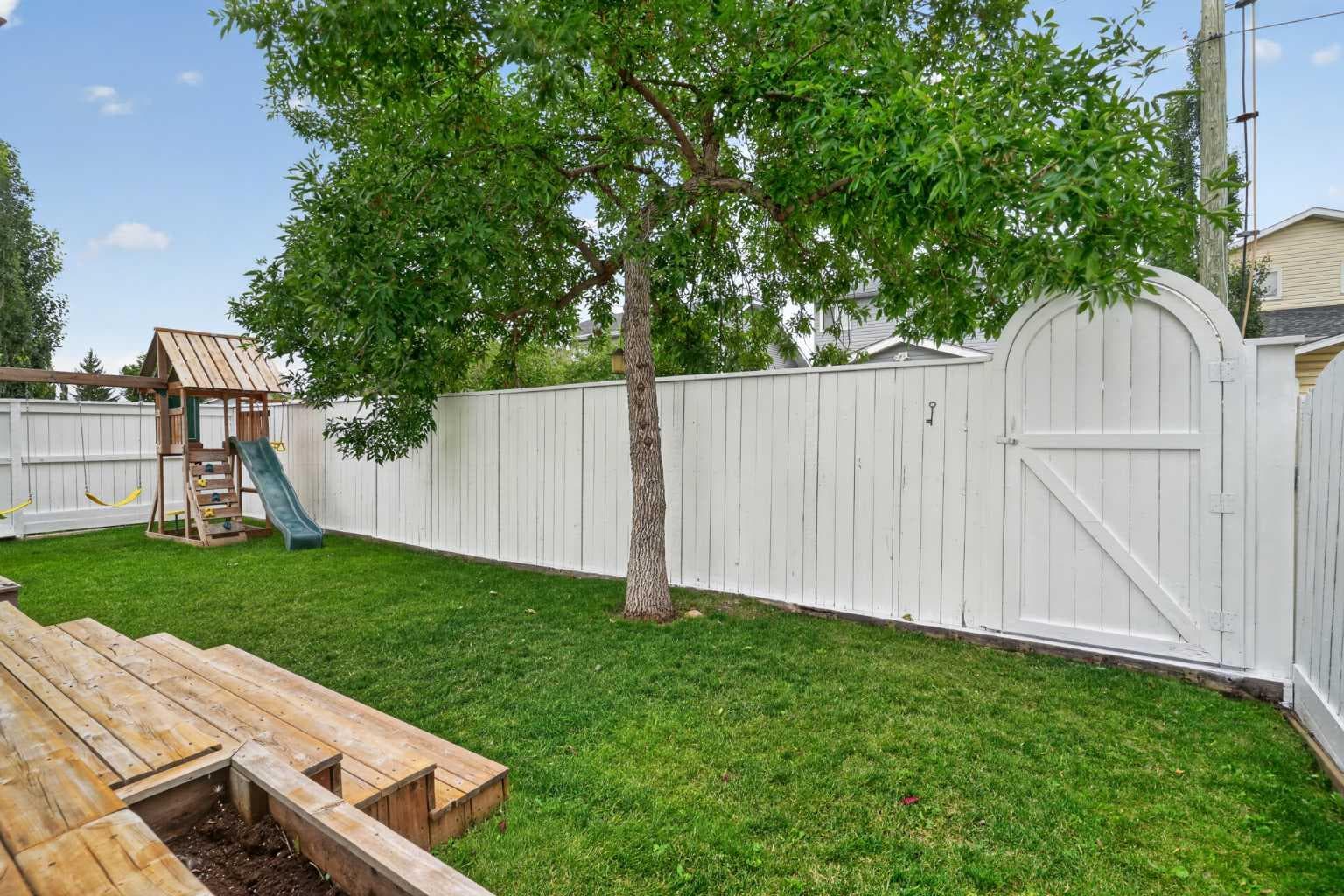 989 Macewan Valley Road NW