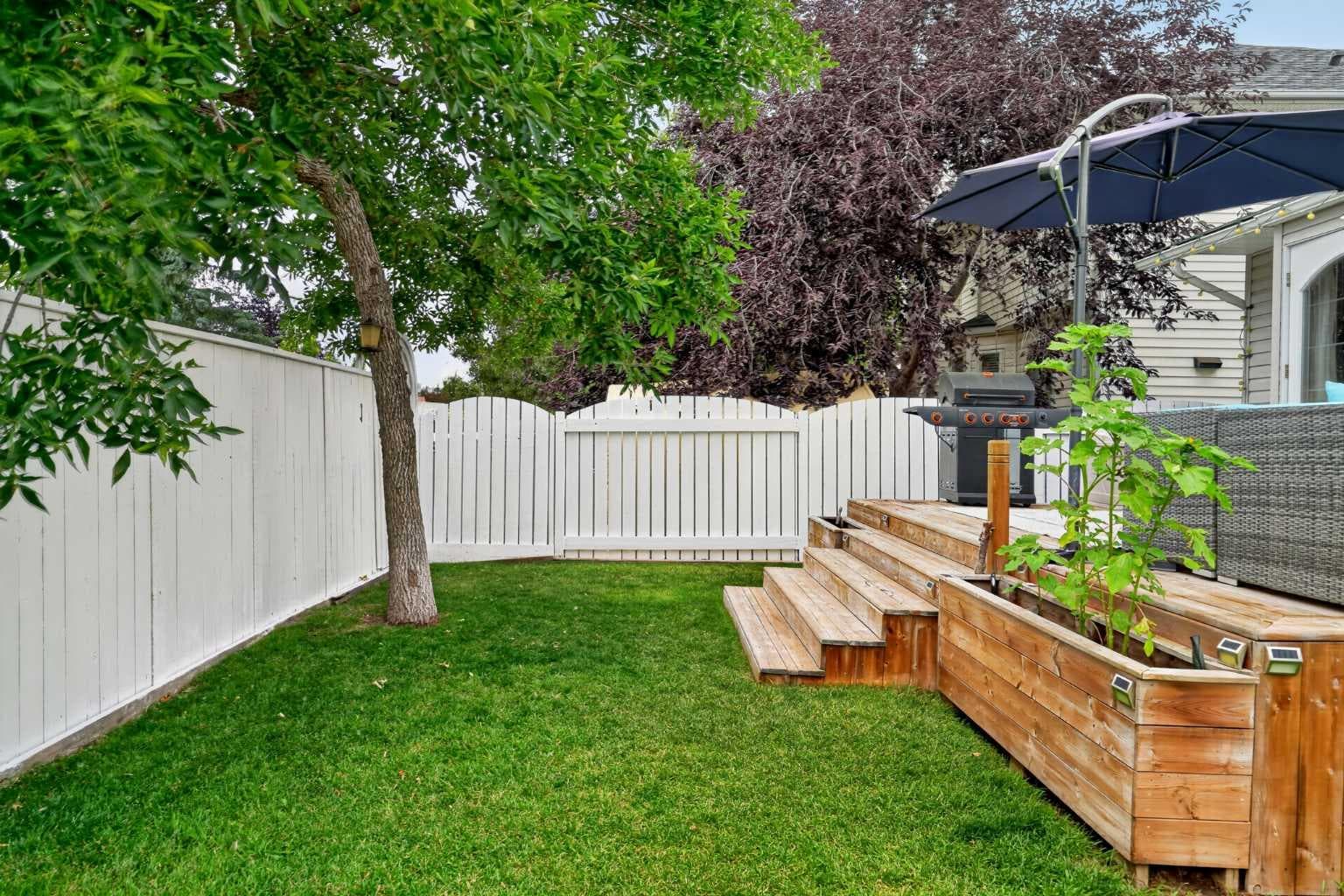 989 Macewan Valley Road NW