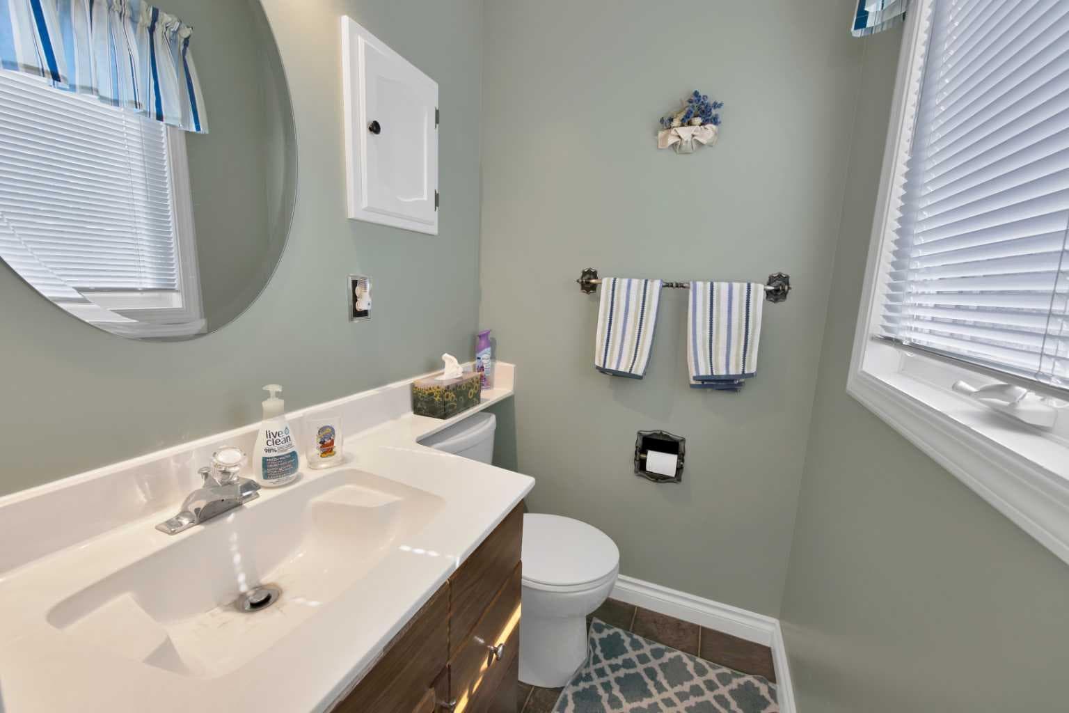 256 Parkwood Close SE