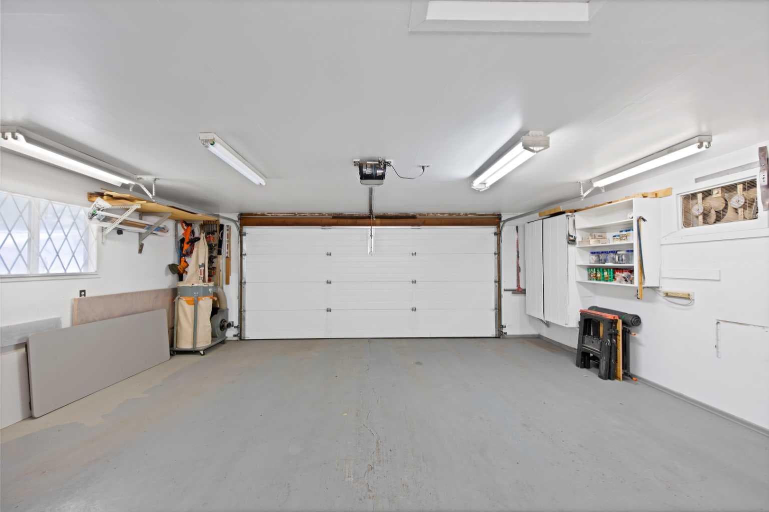 256 Parkwood Close SE