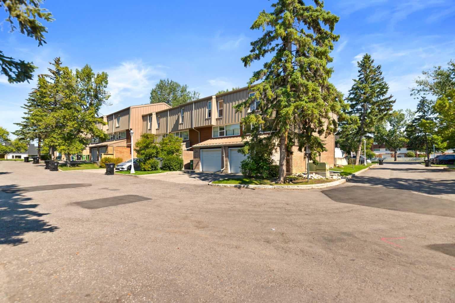 31 Brae Glen Court SW