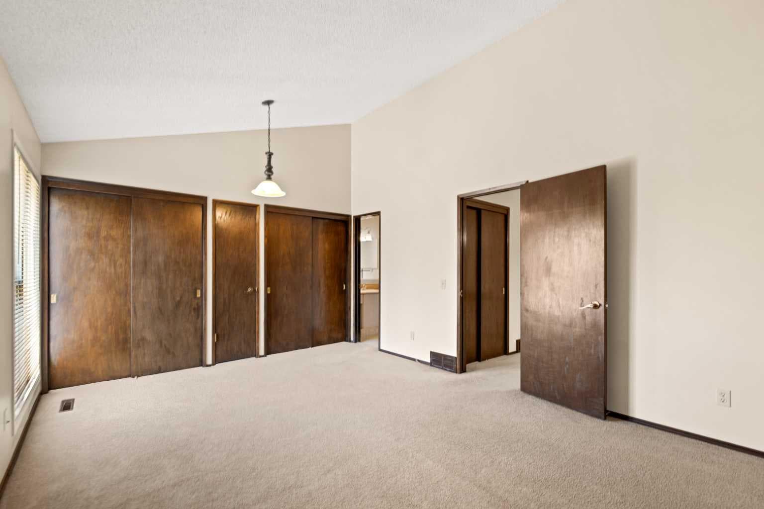 31 Brae Glen Court SW