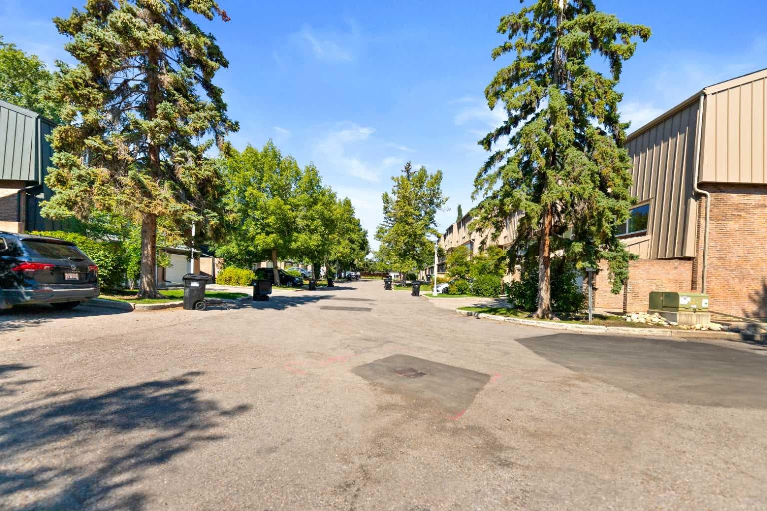 31 Brae Glen Court SW