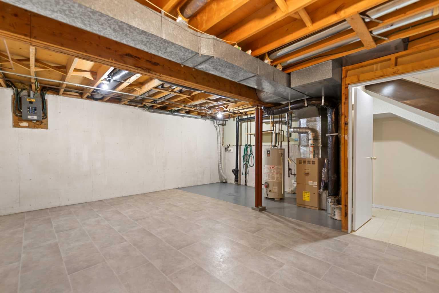 31 Brae Glen Court SW