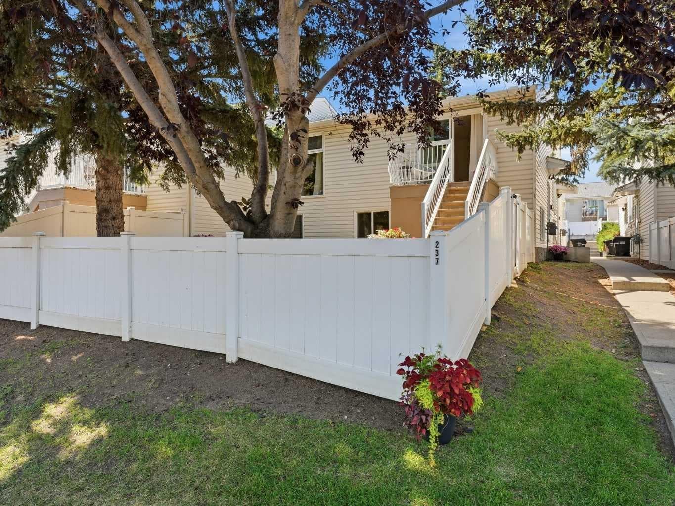 237 Sabrina Way SW