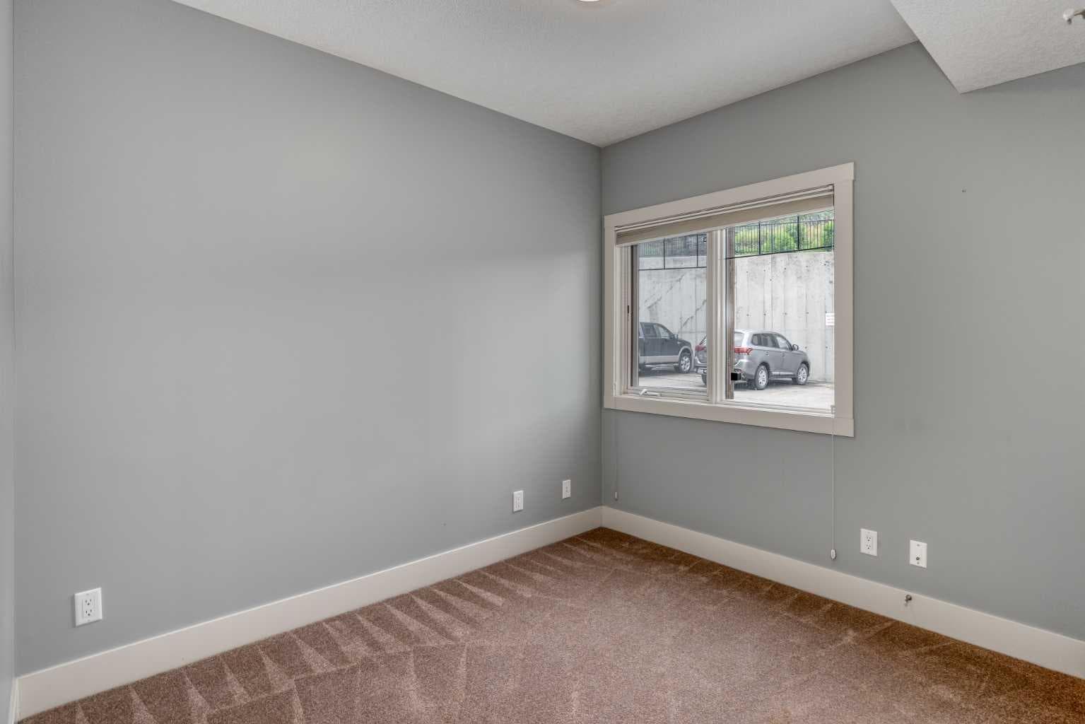 117, 77 George Fox Trail W